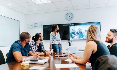 Improve communication and collaboration within your organization using audiovisual technology